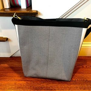 ******SOLD*********Brand new in Box Rothy’s Gray Mist bucket bag